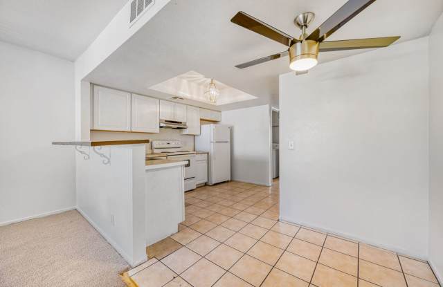 Charming 2-Bedroom Home with Walk-In Closet & Laundry Gallery 4