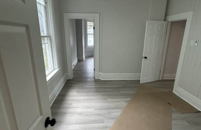 1494-1496 Crafton BoulevardApartment 1 Gallery 3