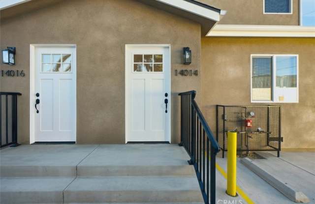 14014 Hubbard Street photos photos