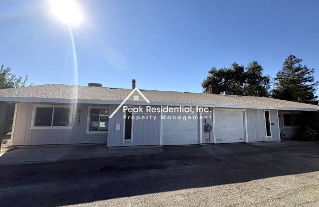Spacious Foothill Farms 2bd/1ba Duplex with 1 Car Garage Gallery 4