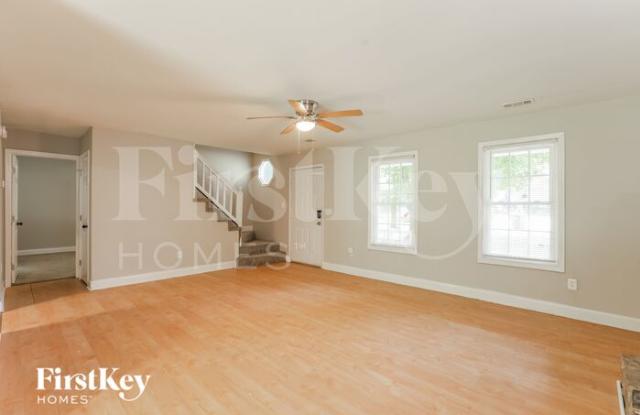 4500 Glory Drive Gallery 4
