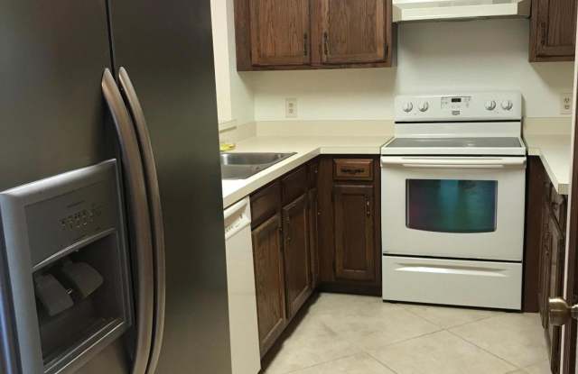 2153 DERRINGER CIR W Gallery 2