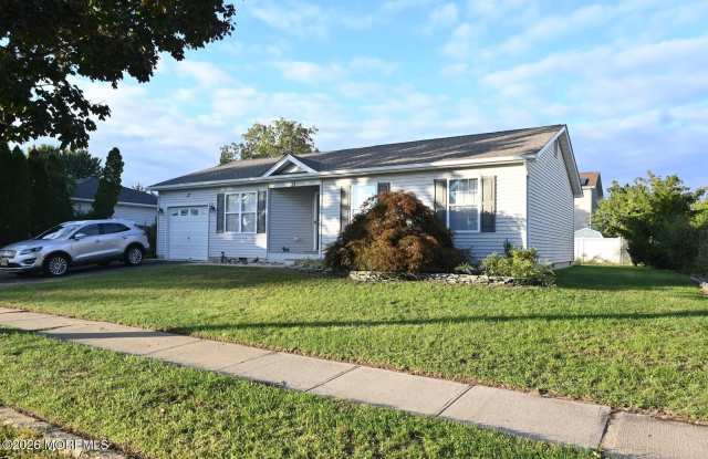 21 Pohatcong Avenue Gallery 2