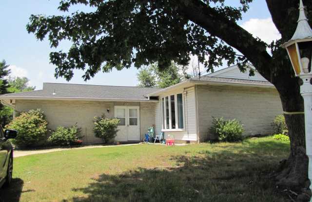 436 S SUFFOLK Drive photos photos