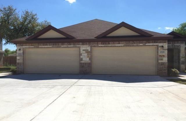 3 BEDROOM DUPLEX LOCATED IN WACO, TEXAS! photos photos