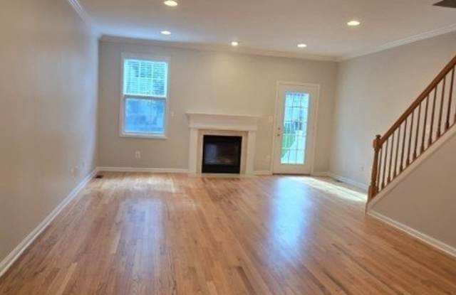 567 Coventry Dr Gallery 2
