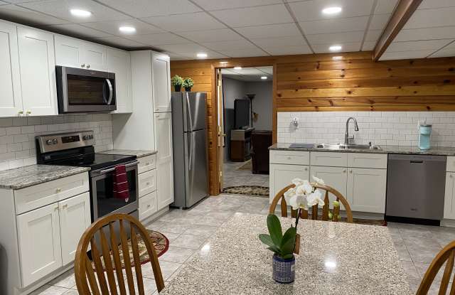 8989 42nd St. N. "furnished" 1 Br Guest Suite photos photos