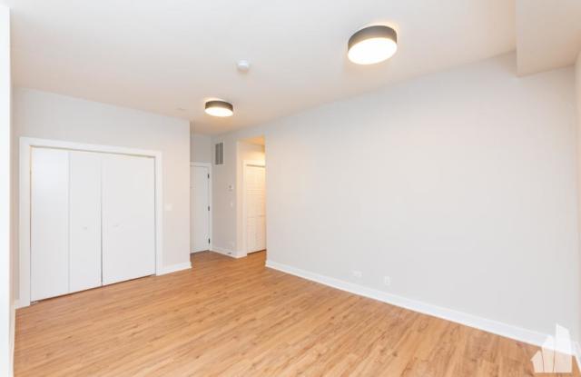 658 W Wrightwood Gallery 4