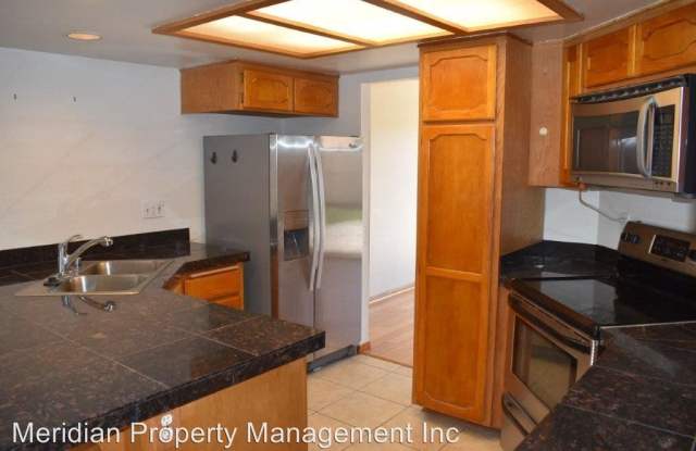 6906 Peach Tree Rd. Gallery 4