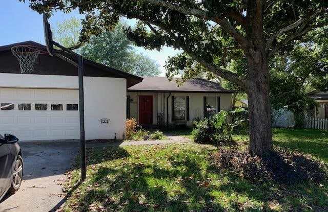 2535 LANG AVE - 2535 Lang Avenue, Lakeside, FL 32073