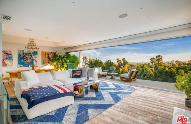 7924 Hillside Ave - 7924 Hillside Avenue, Los Angeles, CA 90046