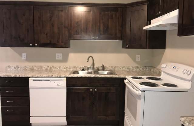 2553 South Lake Park Cr - 2 Gallery 3