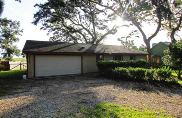 97364 Pirates Point Road - 97364 Pirates Point Rd, Yulee, FL 32097