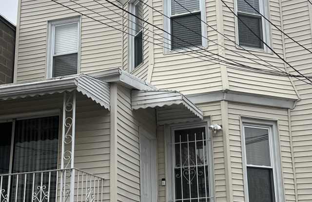 6126 WASHINGTON ST - 6126 Washington Street, West New York, NJ 07093
