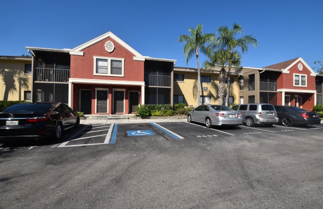5606 Baywater Dr - 5606 Baywater Drive, Town 'n' Country, FL 33615