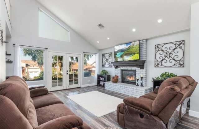 22361 Loch Lomond Drive photos photos
