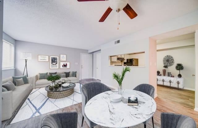 Foxcroft Apartments Gallery 4