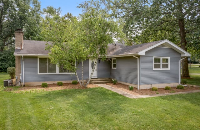 1519 Foothill Drive - 1519 Foothill Drive, Wheaton, IL 60189