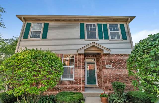 18568 W Point Drive - 18568 West Point Drive, Tinley Park, IL 60477