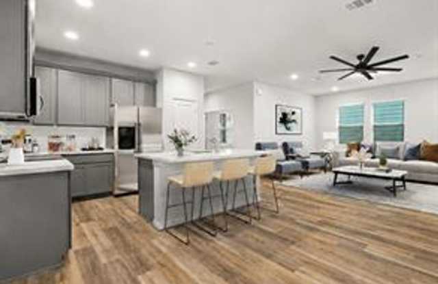 Furnished Executive/Professional Rental / 6 month minimum lease / Samsung/Tesla corridor / Taylor, TX Gallery 4