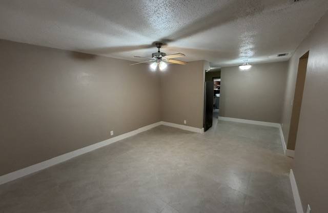6432 Southwest 18th Court Gallery 4