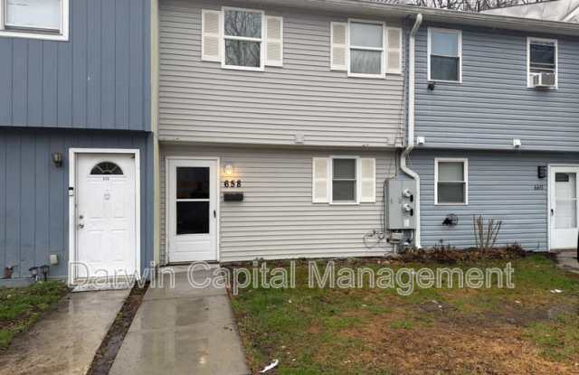 658 Tara Drive - 1 photos photos