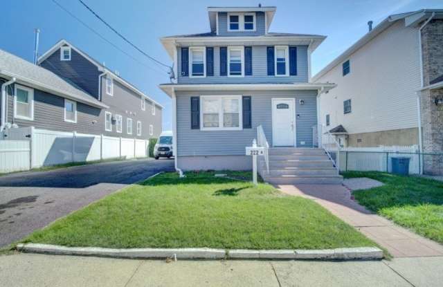 222 Lafayette Ave photos photos