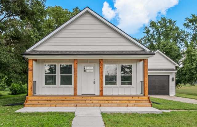 WELCOME HOME! photos photos