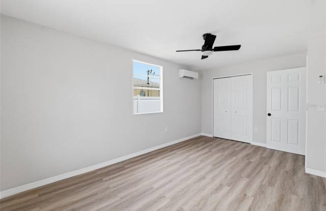 3923 W FLORA Street Gallery 3