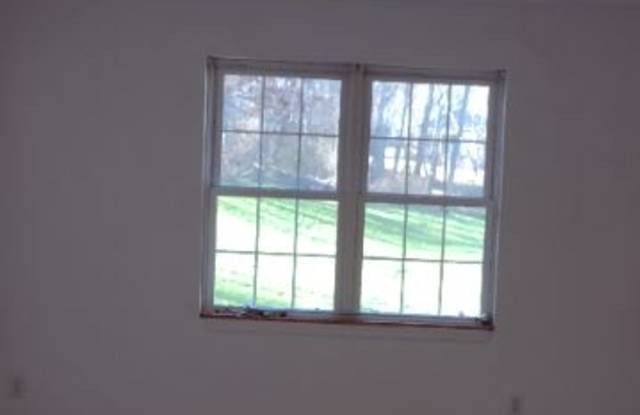 101 Trinity Drive B Gallery 3