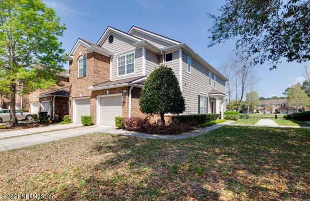 CAMPFIELD TOWNHOME END UNIT WATER VIEW - 11310 Campfield Circle, Jacksonville, FL 32256