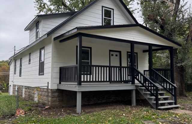 4 bed 2 bath House photos photos