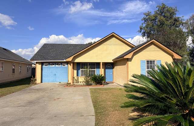 Check Out This 3BD/2B Home!! - 6 South Sawgrass Circle, Valdosta, GA 31604