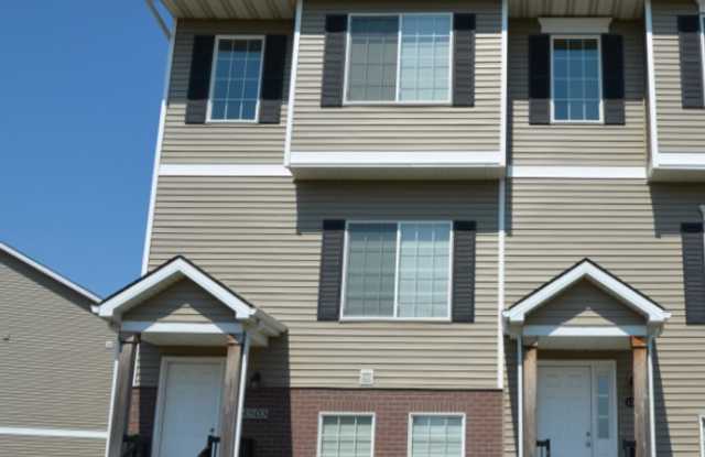 Sublease - 3 Bedroom Ankeny Townhome Available September 1st, 2025 photos photos