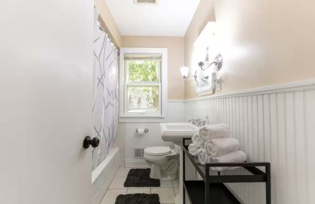 6033 11th Ave S - 6033 11th Avenue South, Minneapolis, MN 55417