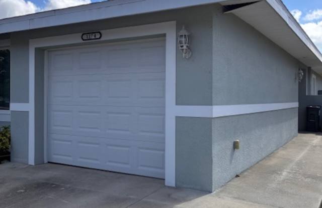 1174 Lake Mcgregor Dr photos photos