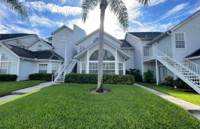 Fully renovated 1st floor unit. - 12225 Armenia Gables Circle, Lake Magdalene, FL 33612
