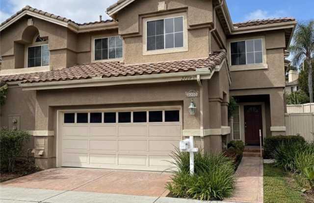 23985 Nicole photos photos