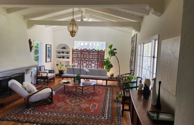 4865 Canterbury Dr - 4865 Canterbury Drive, San Diego, CA 92116