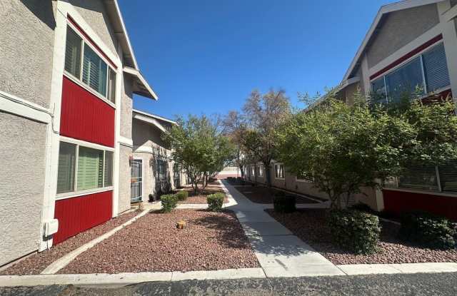 Beautiful Townhouse 2 Bedrooms 1 1/2 Baths Newly Renovated!!! WONT LAST LONG!! Gallery 3