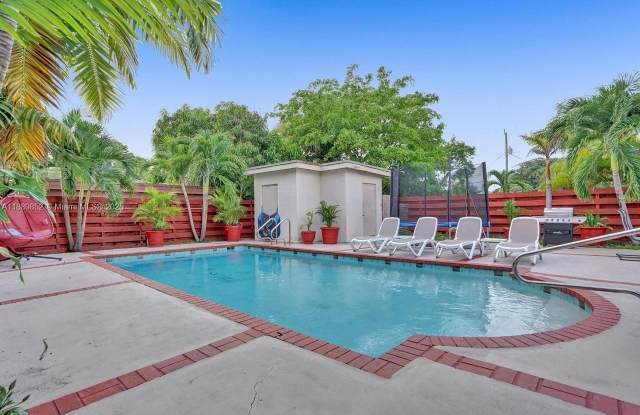 208 SW 2nd Ave photos photos 208 SW 2nd Ave photos photos