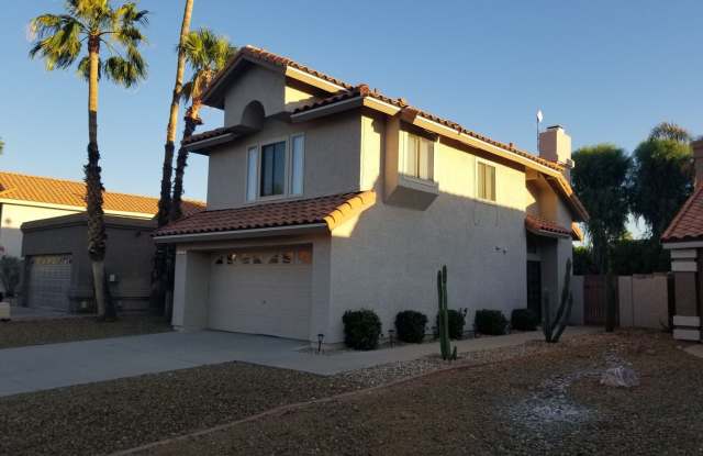 9077 E WOOD DR - 9077 East Wood Drive, Scottsdale, AZ 85260