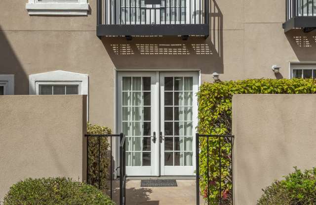 1900 Central Avenue Southwest - 1Unit 203 Gallery 2
