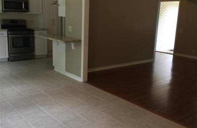 38 FOX GLEN CIR Gallery 3
