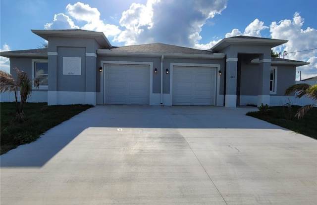 684 Thomas Sherwin Avenue S photos photos