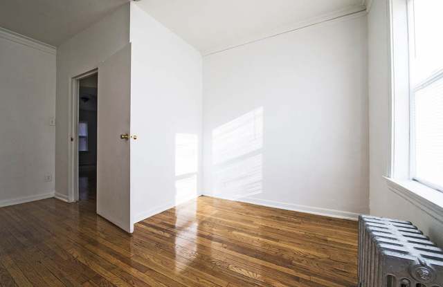 4815-23 W Cortez St Gallery 4