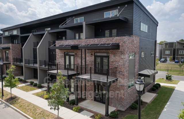 1877 S Watkins St - 1877 South Watkins Street, Chattanooga, TN 37404