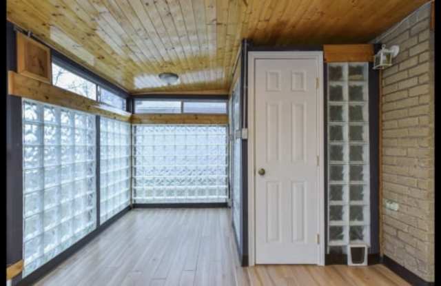 2319 Pennington Drive Gallery 4