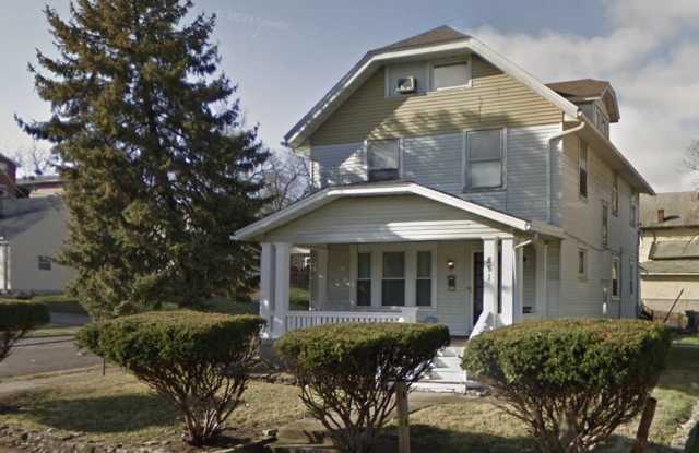 851 Wilfred Avenue photos photos