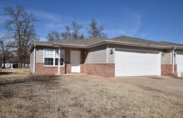 1714 Redbud photos photos